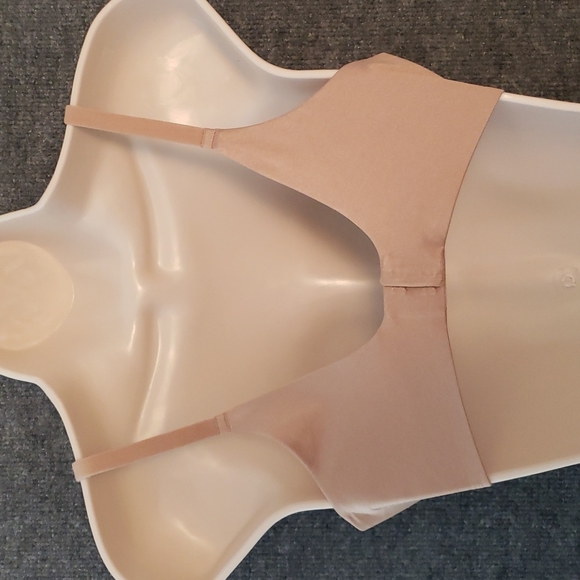 Victoria's Secret Push Up Padded Bra/Beige - Picture 4 of 7